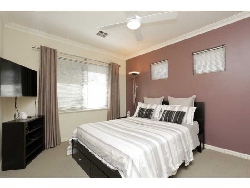 89 McDonald Street, Como WA 6152