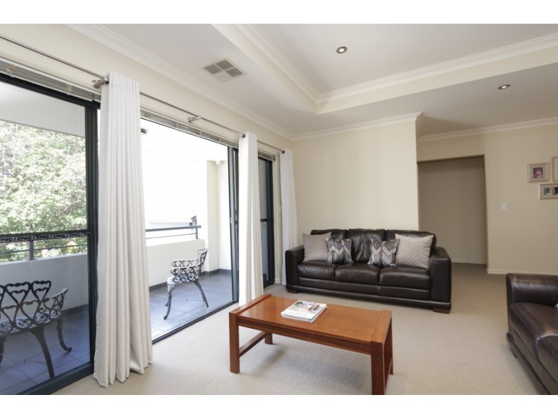 89 McDonald Street, Como WA 6152