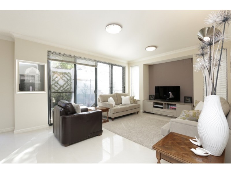 89 McDonald Street, Como WA 6152