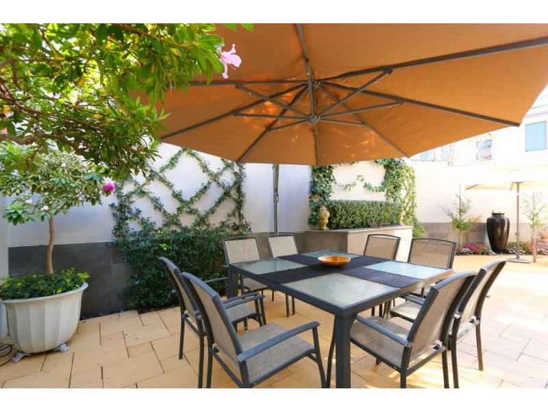 89 McDonald Street, Como WA 6152