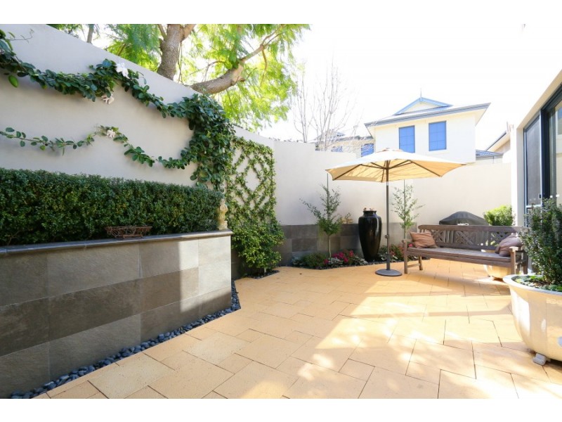 89 McDonald Street, Como WA 6152