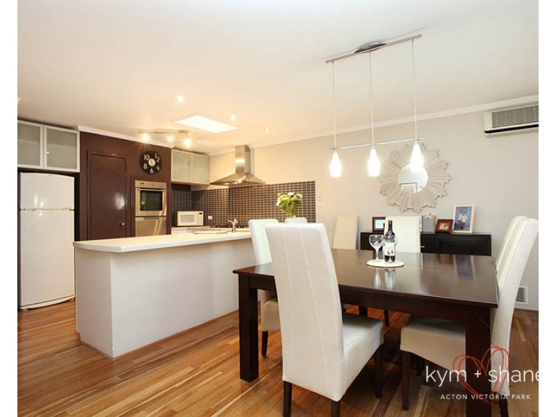 2/17 Eleanor Street, Como WA 6152