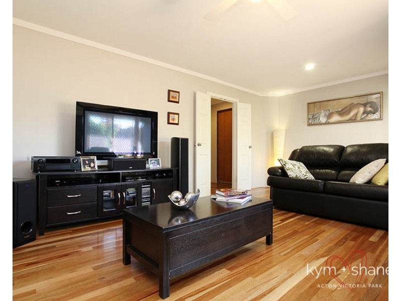 2/17 Eleanor Street, Como WA 6152