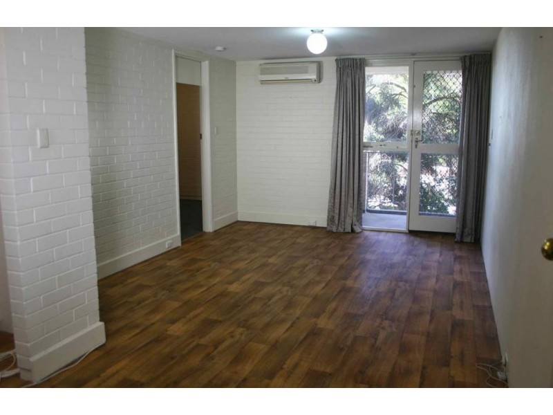 8/2 Minora Place, Rivervale WA 6103