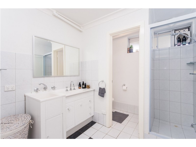 2/76 Virgil Avenue, Yokine WA 6060