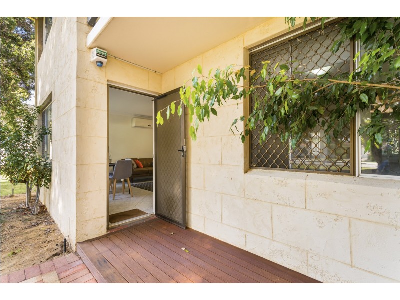 2/76 Virgil Avenue, Yokine WA 6060