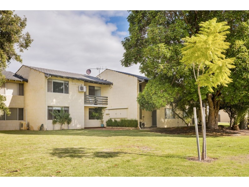 2/76 Virgil Avenue, Yokine WA 6060