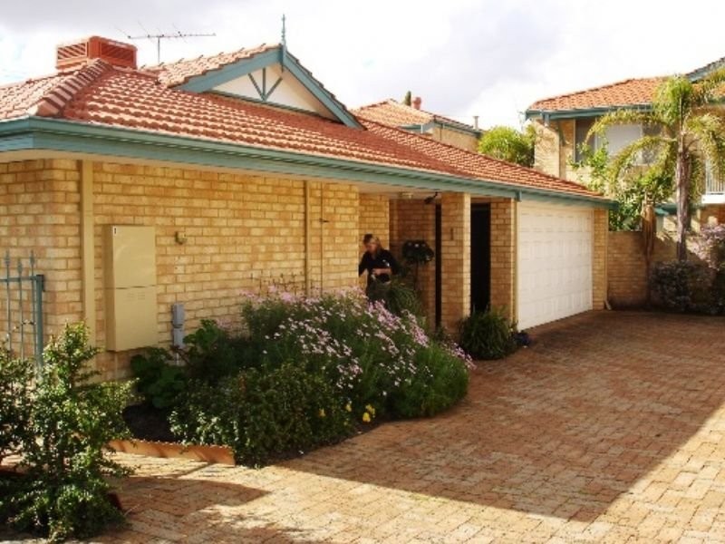 1/4 Gladstone Avenue, South Perth WA 6151