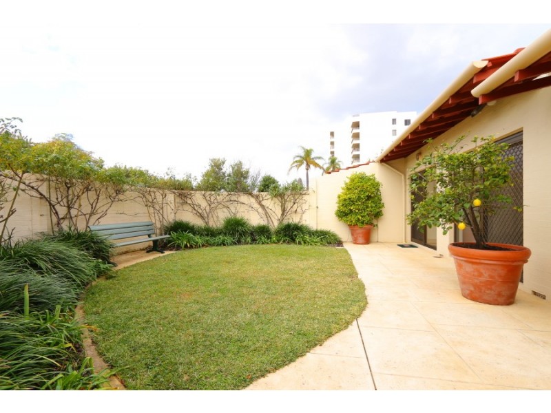 20/15 Swan Street, South Perth WA 6151