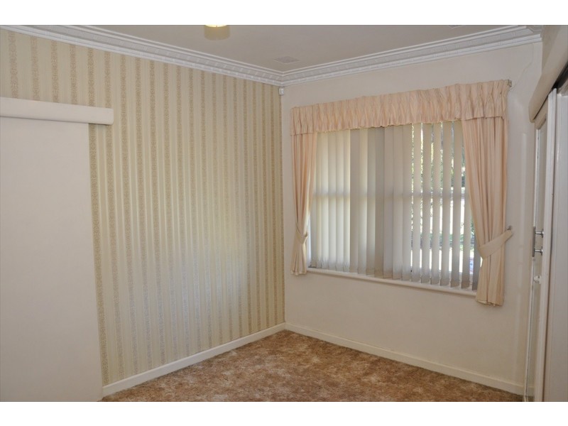 14 Crawshaw Crescent, Manning WA 6152