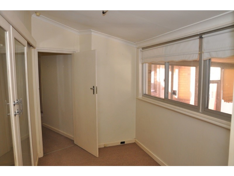 14 Crawshaw Crescent, Manning WA 6152