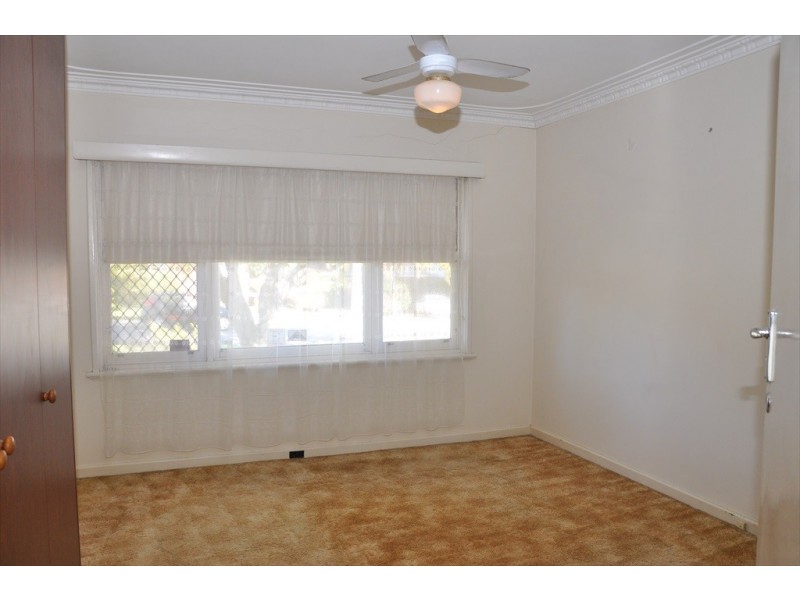 14 Crawshaw Crescent, Manning WA 6152