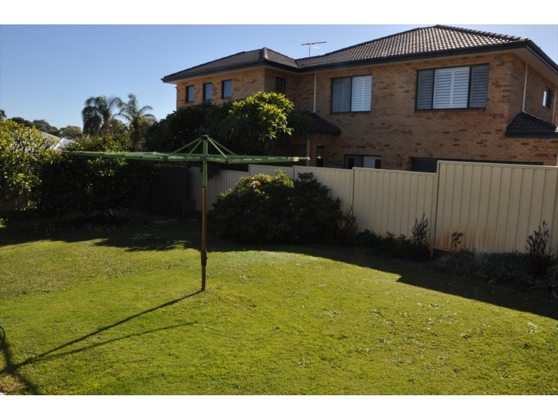 14 Crawshaw Crescent, Manning WA 6152