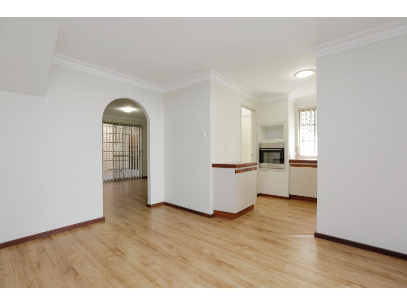2/102 Mary Street, Como WA 6152