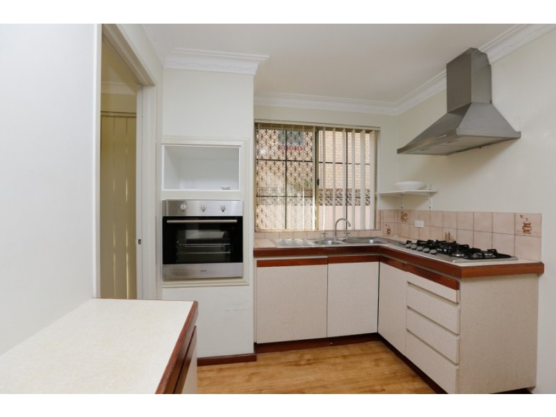 2/102 Mary Street, Como WA 6152