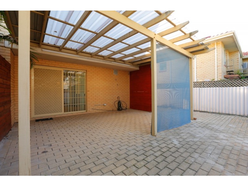 2/102 Mary Street, Como WA 6152