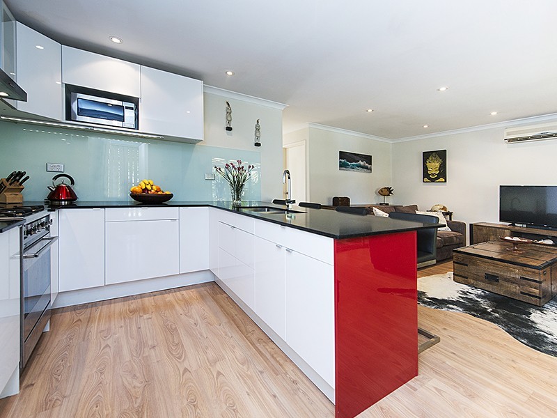 2/58 Carnarvon Street, East Victoria Park WA 6101