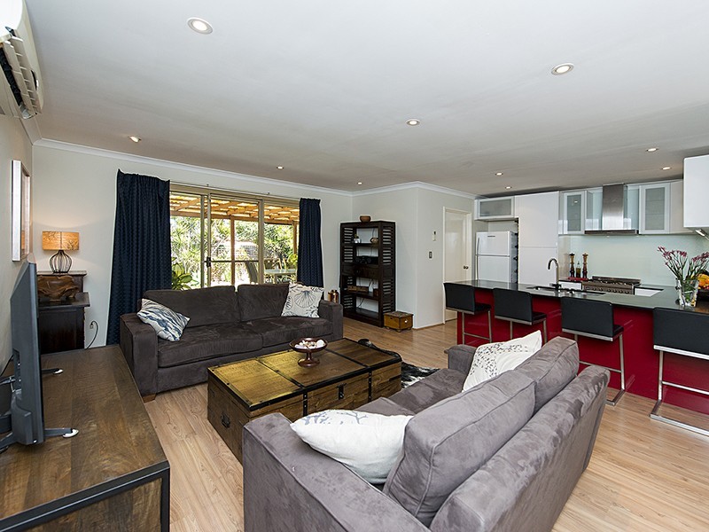 2/58 Carnarvon Street, East Victoria Park WA 6101