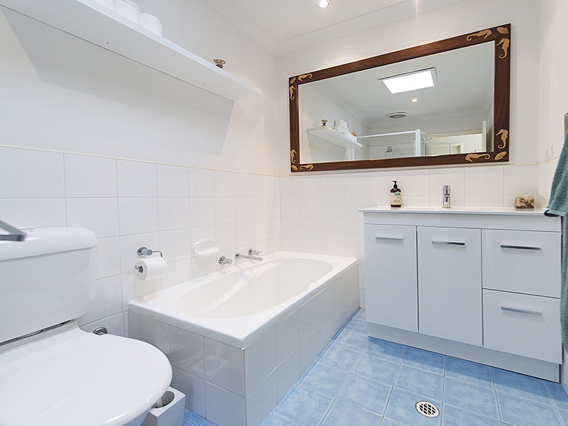 2/58 Carnarvon Street, East Victoria Park WA 6101