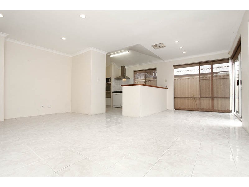 15 Galaxy Way, Carlisle WA 6101