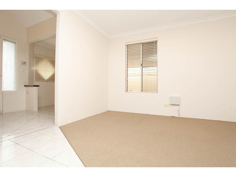 15 Galaxy Way, Carlisle WA 6101