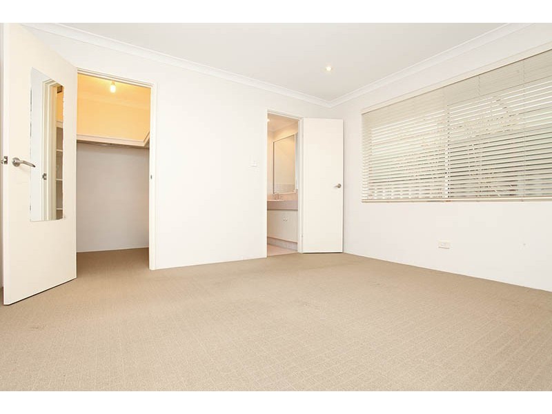 15 Galaxy Way, Carlisle WA 6101