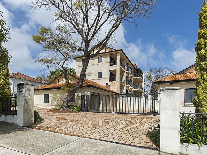 1/97 Berwick Street, Victoria Park WA 6100