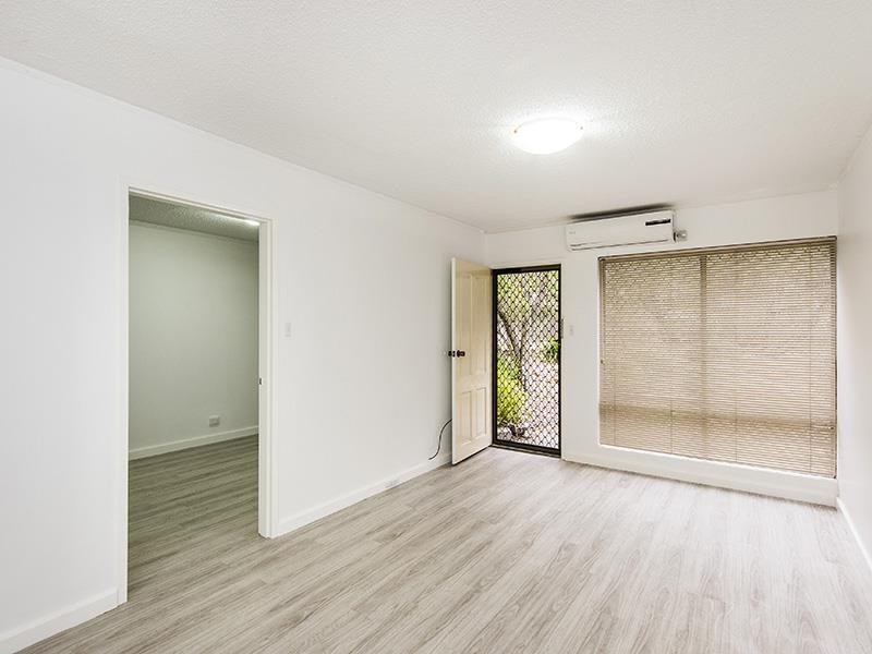 1/322 Canning Highway, Como WA 6152