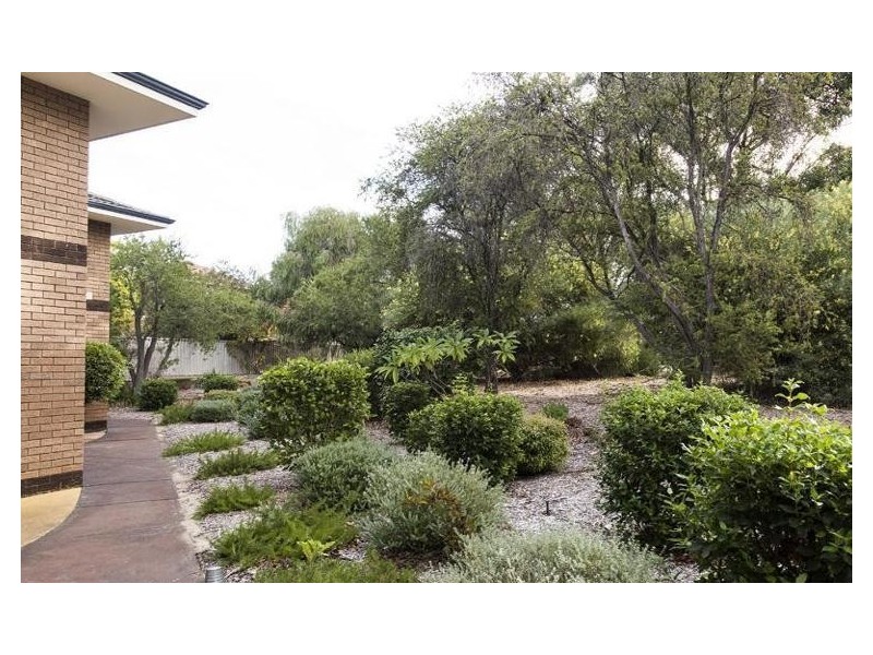 1/322 Canning Highway, Como WA 6152