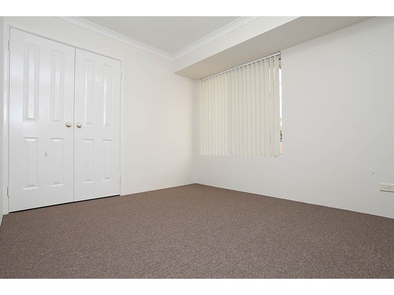 19 Petrel Close, Wilson WA 6107