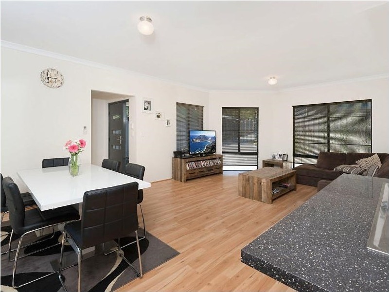 17A Taree Street, St James WA 6102