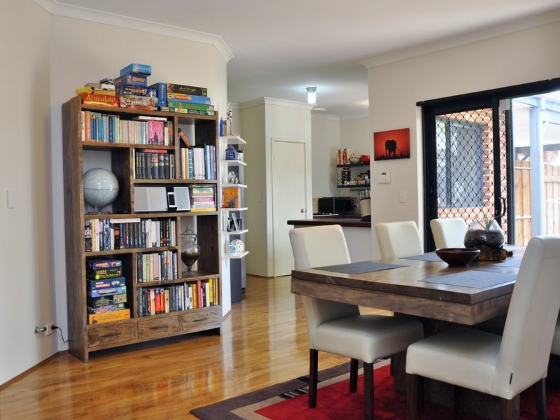 2/18 Burlington Street, St James WA 6102