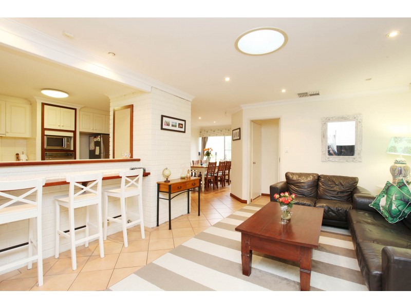 17 Rentney Way, Willetton WA 6155