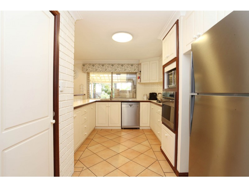 17 Rentney Way, Willetton WA 6155