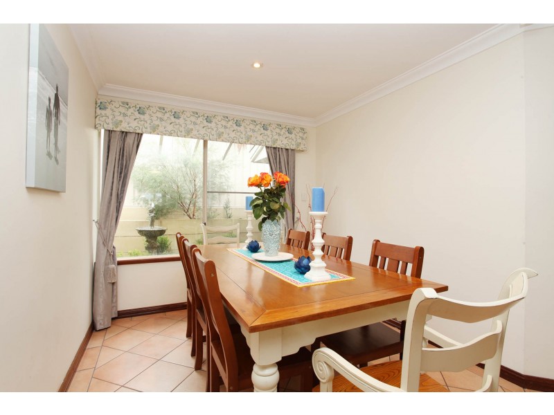 17 Rentney Way, Willetton WA 6155