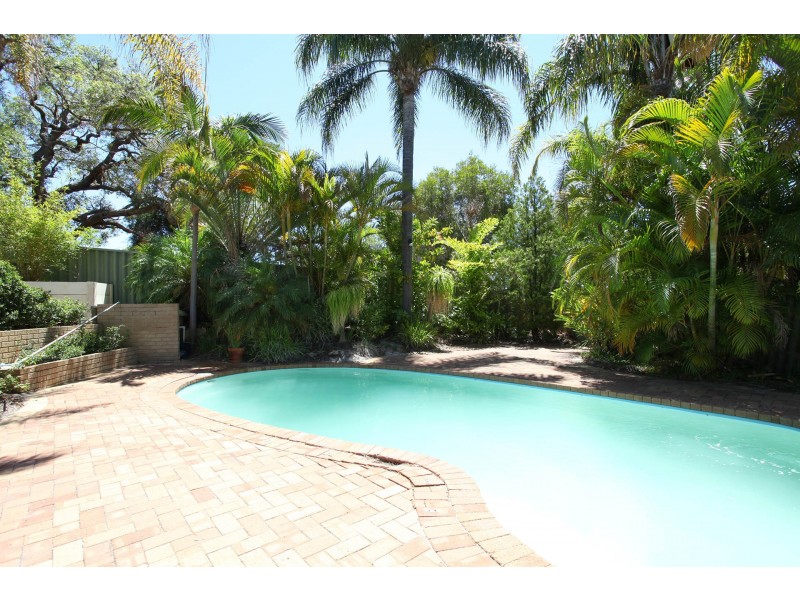 17 Rentney Way, Willetton WA 6155