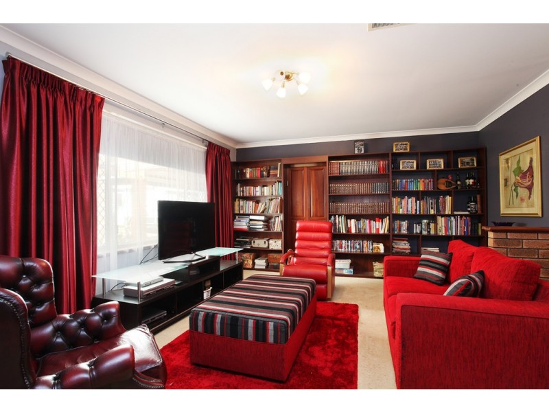 4 Colahan Way, Ferndale WA 6148