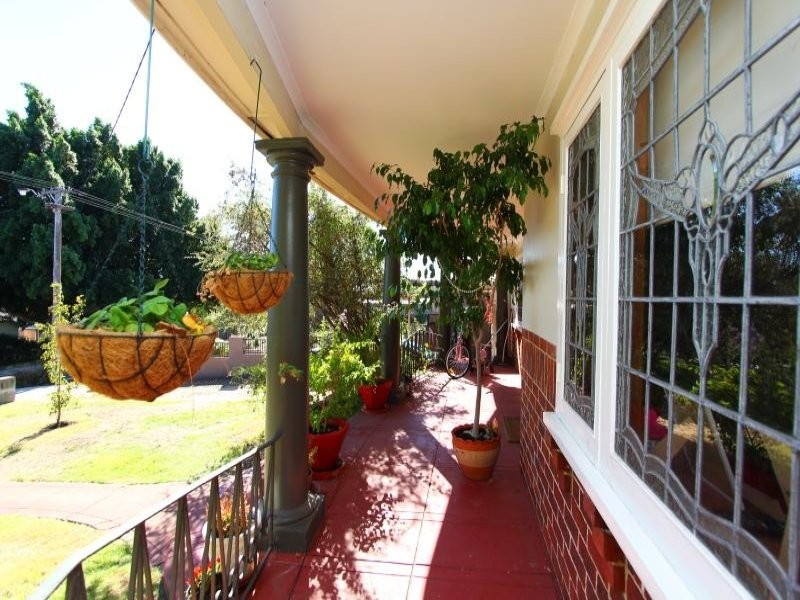 7 Courthope Street, Kensington WA 6151