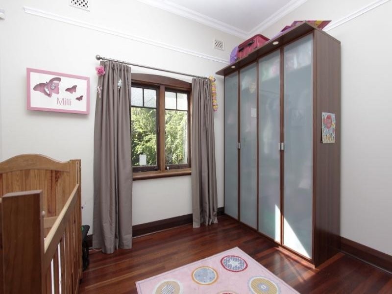 7 Courthope Street, Kensington WA 6151