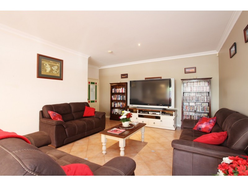 24 Saleham Street, Lathlain WA 6100