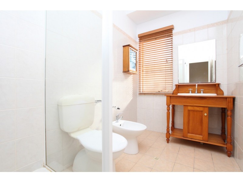 24 Saleham Street, Lathlain WA 6100