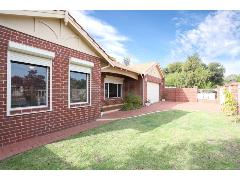 24 Saleham Street, Lathlain WA 6100