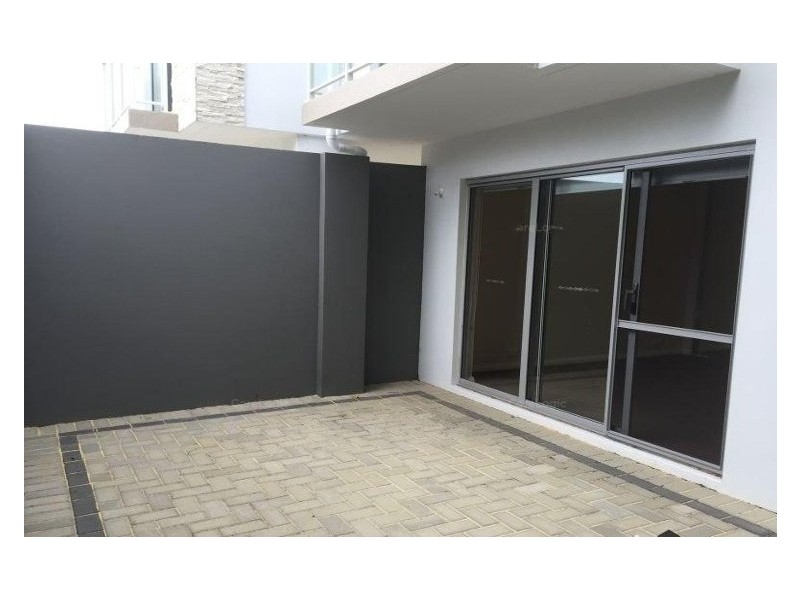 1/285 Knutsford Avenue, Kewdale WA 6105