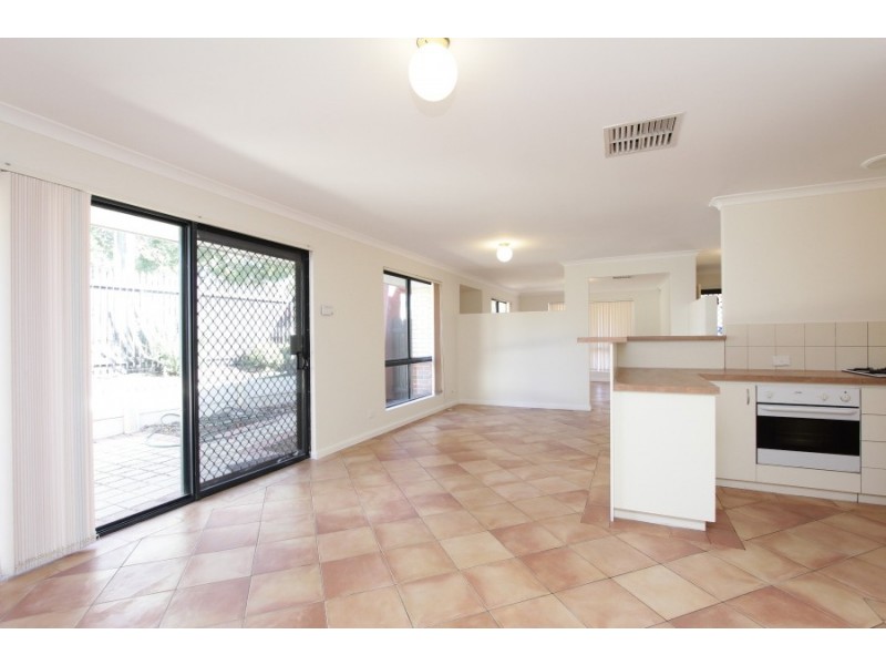 10 Humphry Street, St James WA 6102