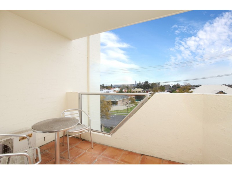 13/12 McMaster Street, Victoria Park WA 6100