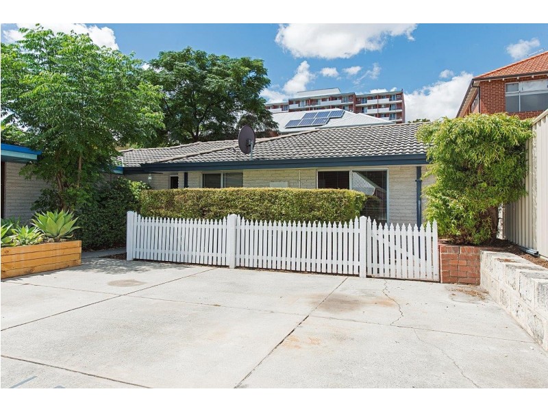 102B Mackie Street, Victoria Park WA 6100