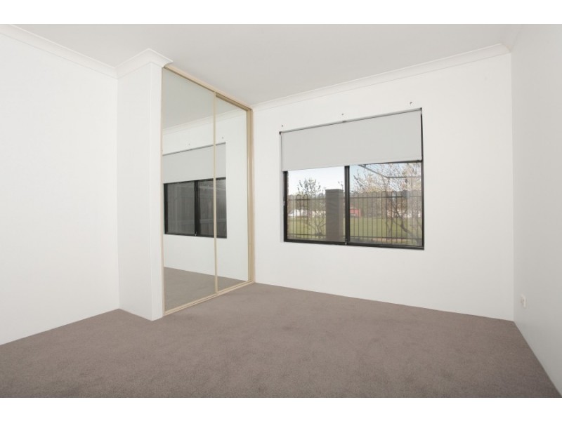 17/20 Gochean Avenue, Bentley WA 6102