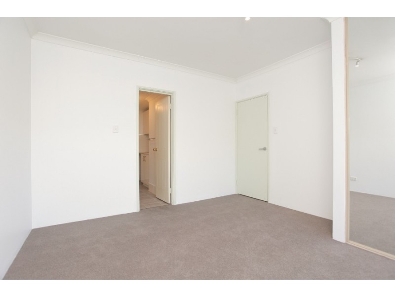 17/20 Gochean Avenue, Bentley WA 6102