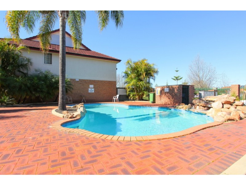 17/20 Gochean Avenue, Bentley WA 6102