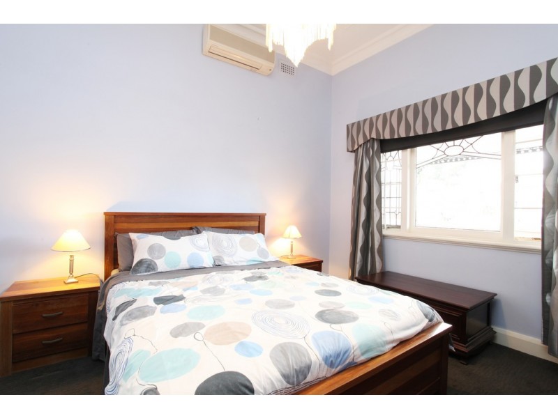 16 Vista Street, Kensington WA 6151